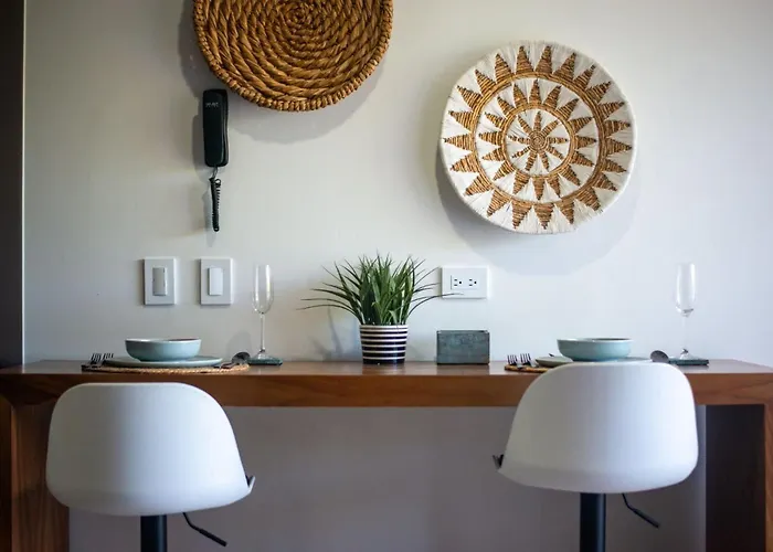 Menesse Hideaway - Elegant Bohemian Apartment