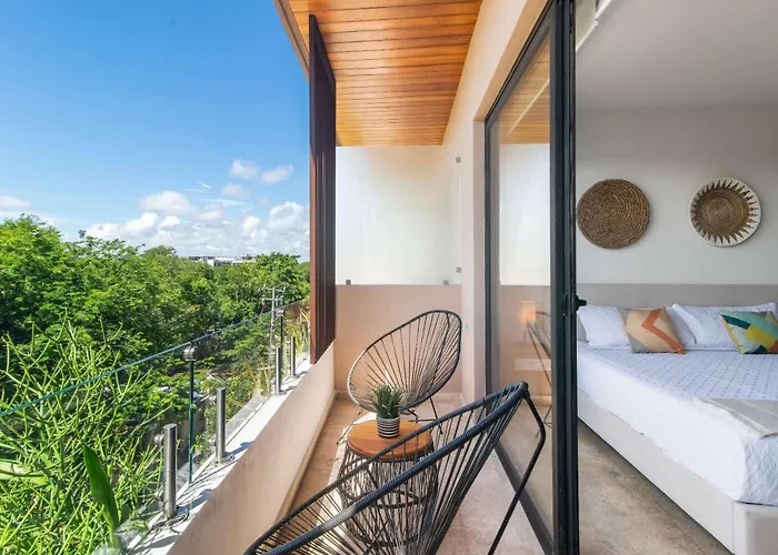 Menesse Hideaway - Elegant Bohemian
